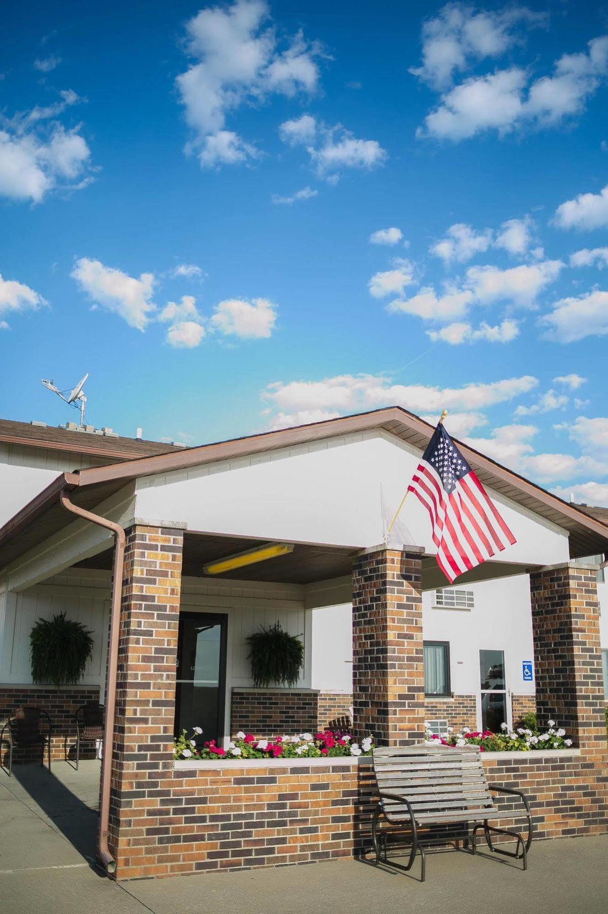 Winterset Covered Bridge Inn מראה חיצוני תמונה